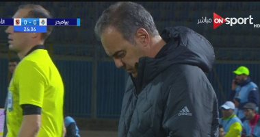 فيديو.. أول ظهور لـ"لاسارتى" على خط قيادة الأهلى أمام بيراميدز