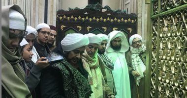 صور.. الحبيب على الجفرى فى زيارة لمقام السيدة نفيسة بالقاهرة