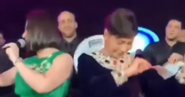 شاهد.. بوسى تغنى فى عقد قران شقيقة شيرين عبد الوهاب