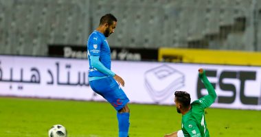 فيديو وصور.. مصطفى فتحى يهدد مرمى الاتحاد برأسية