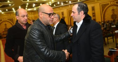 الخطيب وخالد صلاح وأبو ريدة ونجوم الرياضة فى عزاء والد زوجة محمد كامل.. تحديث
