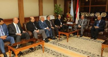محافظ كفرالشيخ يستقبل مساعد وزير المالية لميكنة الخدمات