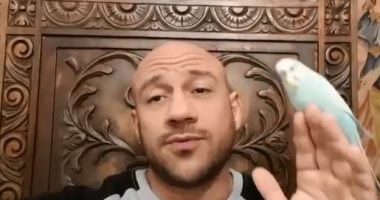 فيديو.. اعرف أول كلمة قالها "بغبغان" الفنان أحمد مكى فى حياته