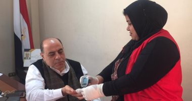 المركز القومى للإعاقة يستقبل فريقاً من حملة "100 مليون صحة" للكشف على العاملين