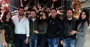 10 صور جديدة من احتفال الفنانين بعيد ميلاد حسن الرداد