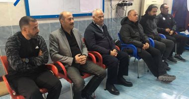 فرج عامر يحفز لاعبى سموحة قبل مواجهة الأهلى
