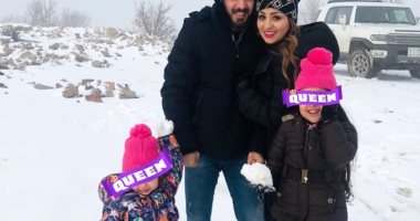 احتفالاً بعيد ميلاد زوجها.. شاهد نزهة الفنانة الكردية برواس حسين وأسرتها