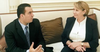 وزيرة المرأة التونسية: رجال تونس أول المدافعين عن حق المساواة فى الميراث.. نزيهة العبيدى لـ"اليوم السابع": نجحنا فى احتلال صدارة قائمة القضاء على العنف ضد المرأة عربياً وأفريقياً.. ونعد لتشريعات اجتماعية جديدة  