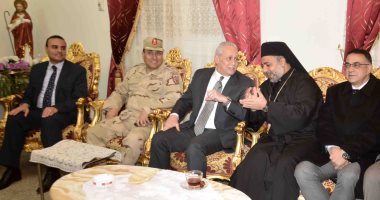 صور.. محافظ الأقصر ومدير الأمن والقيادات الأمنية يقدمون التهاني للأخوة الأقباط بأعياد الميلاد المجيد