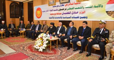 صور.. محافظ بورسعيد يترأس وفدًا لتهنئة الأقباط بعيد الميلاد