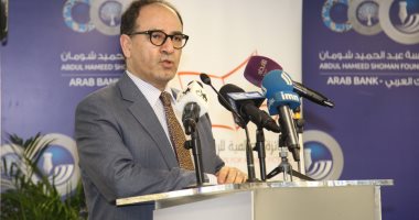 رئيس أمناء جائزة البوكر: القائمة الطويلة أعطت لتاء التأنيث ما تستحقه من وجاهة