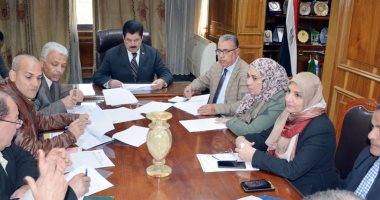 محافظ القليوبية يعقد إجتماعا لمناقشة الموقف المالي للخطة الإستثمارية 2018 /2019