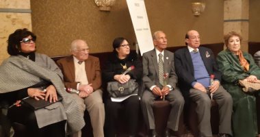 صور.. غياب نصف المكرمين بمهرجان المسرح العربى عن مؤتمر تكريمهم