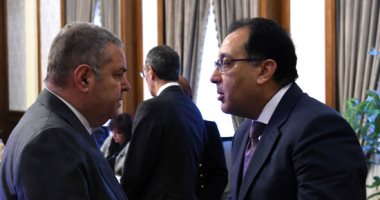 الحكومة: السجن 5 سنوات وغرامة لا تقل عن 500ألف جنيه لكل موظف تعدى على أرض