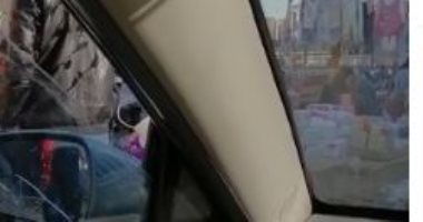 قارئ يشكو إنتشار الباعة الجائلين وتكدس المرورى بسوق المطرية