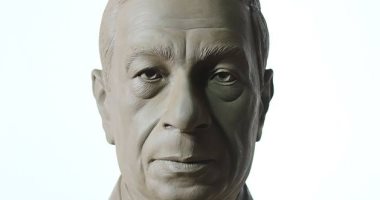 تمثال جديد للشهيد هشام بركات.. شاب يبدع فى تجسيد النائب العام الراحل.. صور