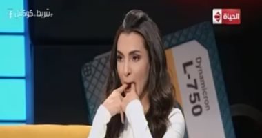 كارمن سليمان تشعل أستوديو "شريط كوكتيل" وتهزم هشام عباس فى "الصفارة"