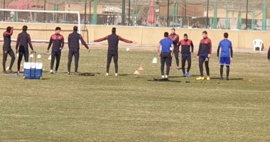صور.. صالح وميدو وسعد سمير ينتظمون فى مران مستبعدى الأهلى عن مواجهة فيتا