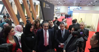 صور.. نائب وزير الإسكان يفتتح معرض Ips العقارى