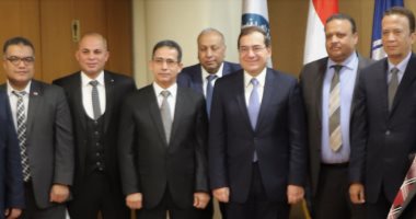"العامة للبترول" تستهدف زيادة إنتاج الزيت والمكثفات والغاز لـ79 ألف برميل يوميا