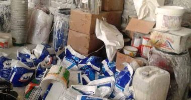ضبط 1500 عبوة بويات ومواد غذائية غير صالحة خلال حملة رقابية بالبحيرة