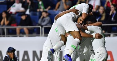 السعودية تتأهل "إكلينيكيا" لثمن نهائي كأس آسيا بثنائية ضد لبنان.. فيديو 