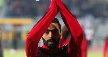 حسين الشحات: الزمالك تفوق فى الشوط الأول بنهائى القرن.. وانتظر لقاء الكأس
