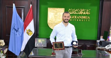 صور.. باحث مصرى خريج جامعة الإسكندرية يصنف الأفضل إفريقيًا فى طب الأسنان