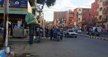 صور.. شارع المكتبات بأسيوط نسخة مصغرة من "محلات بين السرايات" فى الملازم والملخصات
