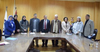 رئيس جامعة بنى سويف يوصى بضرورة بدء الدراسات العليا بكلية الإعلام