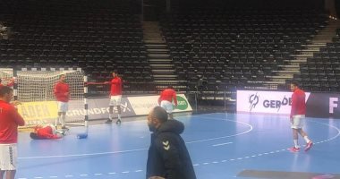 شاهد.. إحماء لاعبى منتخب اليد قبل مواجهة قطر فى كأس العالم بالدنمارك