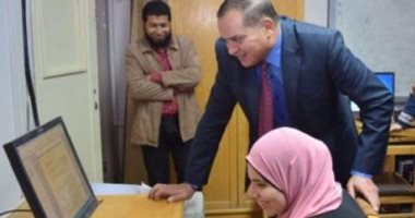 تعرف على كيفية أداء الطلاب المكفوفين امتحانهم إلكترونيا بجامعة سوهاج