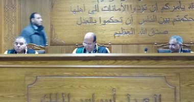 تأجيل إعادة إجراءات محاكمة 120 متهما بـ"الذكرى الثالثة للثورة" لـ 28 يناير 