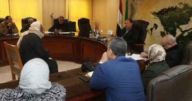 محافظ الفيوم يعقد لقاء الدورى لخدمة المواطنين  