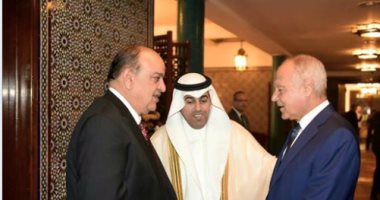 "أحمد رسلان" النائب الصامت تحت القبة.. فشل فى منصبه كنائب لرئيس البرلمان العربى فى وضع رؤى للقضايا العربية.. الملقب بـ "العمدة هانى" يسقط تشريعيا ورقابيا ويكتفى بنشر صوره مع المسئولين على "فيس بوك "