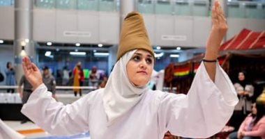 سقانى الغرام.. حكاية سارة عشقت الصوفية ورقصت على نغمات المولوية 