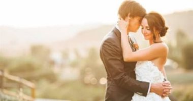 ليه لازم تتجوزى من راجل فى سنك؟ اعرفى الإجابة