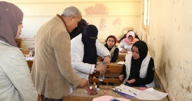 صور.. محافظ المنوفية يتفقد عدد من لجان امتحانات الشهادة الإعدادية 