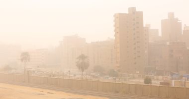 طوارئ فى غرف عمليات المرور للتصدى للعاصفة الترابية على الطرق السريعة