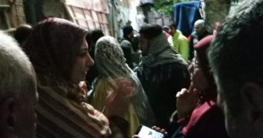 طقس الإسكندرية الآن.. انهيار جزئى فى عقار قديم بحى الجمرك.. صور