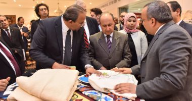 وزير الصناعة: "كريتيف إيجيبت" يضم منتجات 35 تجمعا حرفيا و64 شركة