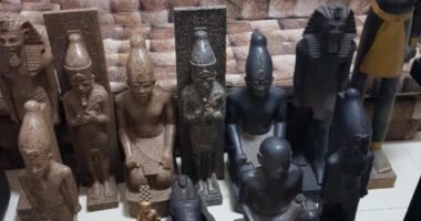 فيديو.. إحباط تهريب 21 قطعة أثرية في سوهاج