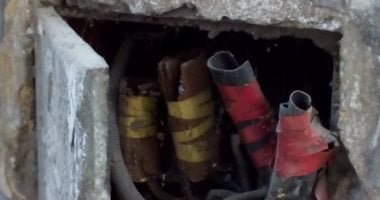 قارئ يناشد الكهرباء بغلق "كوفريه " مفتوح بشارع الزهراء عين شمس