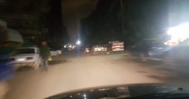صور.. قارئ يشكو من عدم وجود أعمدة إنارة بشارع ابراهيم عبد الرازق بعين شمس