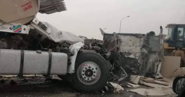 إصابة سائق في انقلاب مقطورة بطريق "بلبيس – العاشر من رمضان" الصحراوي
