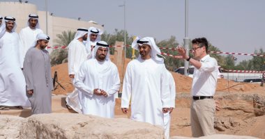 الشيخ محمد بن زايد يزور الموقع الأثرى لأقدم مسجد فى الإمارات ..صور