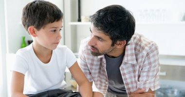 طفلك حساس وبيتأثر من أقل شىء.. 7 نصايح عشان تعرفى تتعاملى معاه