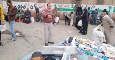 صور.. حملة لإزالة إشغالات سوق الجمعة.. وإصلاح كسر ماسورة بالأسكندرية