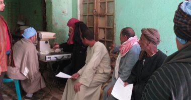 الكشف على 2700 مواطن فى قافلة طبية بدمياط