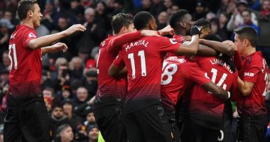 أخبار مانشستر يونايتد اليوم عن استهداف رقمين أمام برشلونة بدورى الأبطال